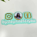 Stand Personalizado para Redes Sociales con Marca de Agua Desmontable